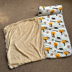 Huntington Home toddler nap blanket